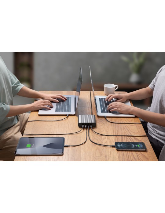 Hyper HyperJuice 245W GaN Desktop-Ladegerät für Apple Produkte, weiß